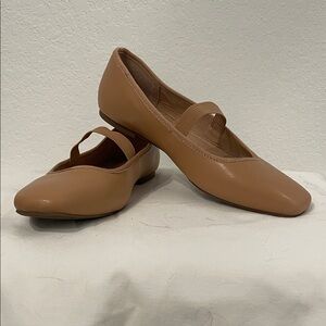 Old Navy Tan Women's Flats